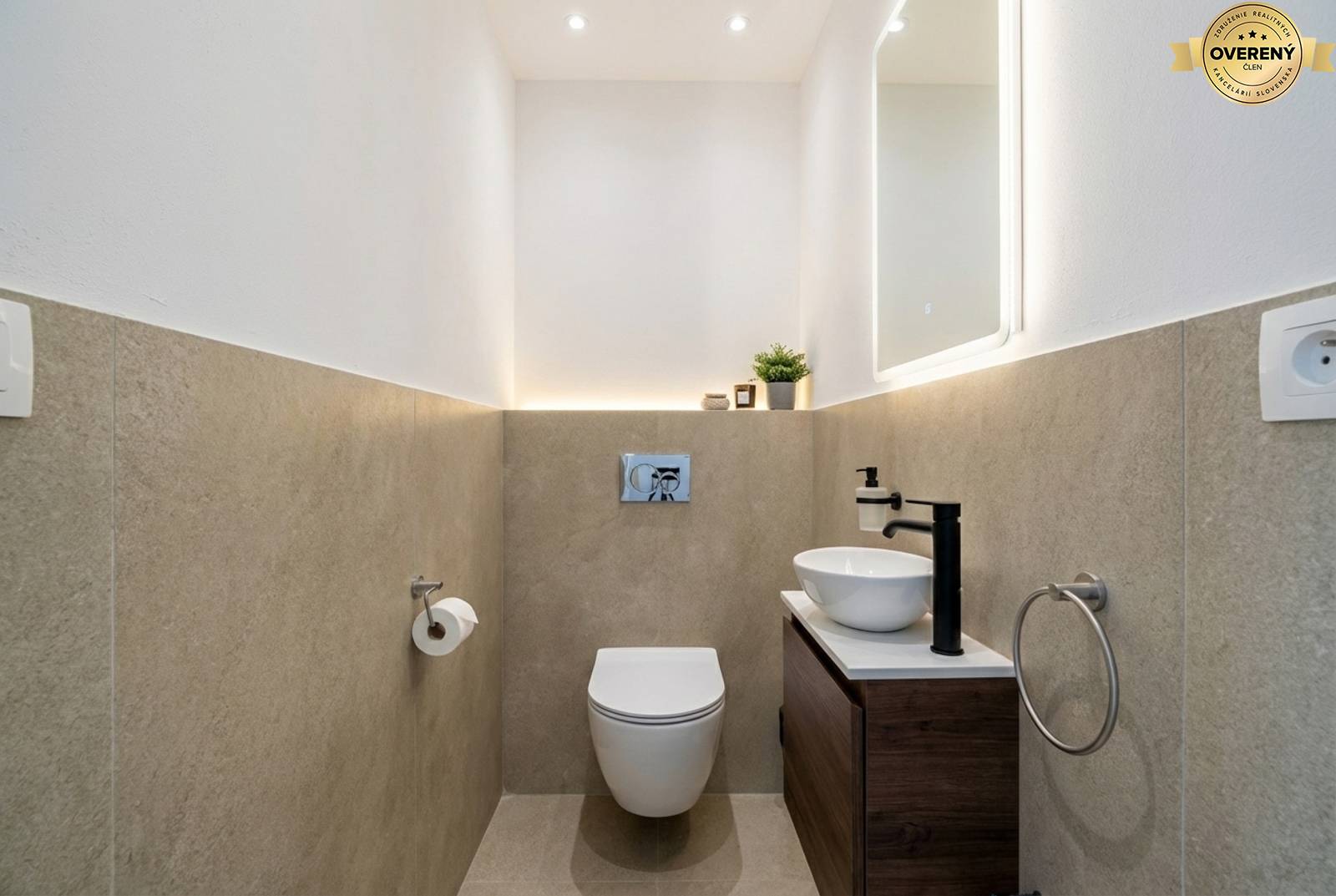 HnV Štandard-16a.jpg